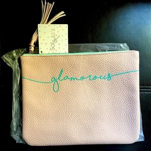 Free statement pouch (peach)❤️